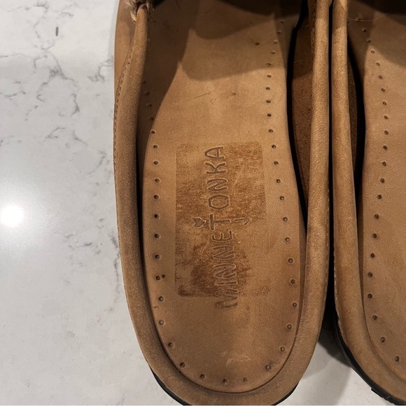 MINNETONKA Tan Nubuck Leather Slip On Mule Loafers Size 8 - Picture 9 of 11
